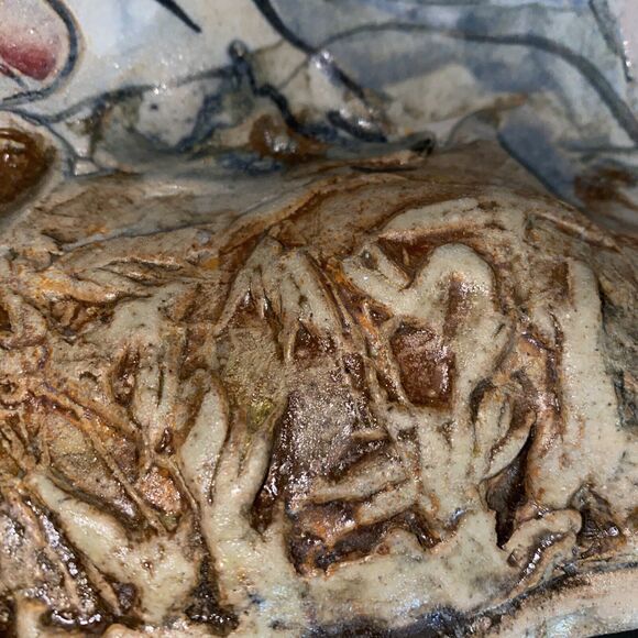 Handmade Pottery Plate With 3-D Pigs Running Through Wheat Field Glazed Signed - Picture 8 of 16